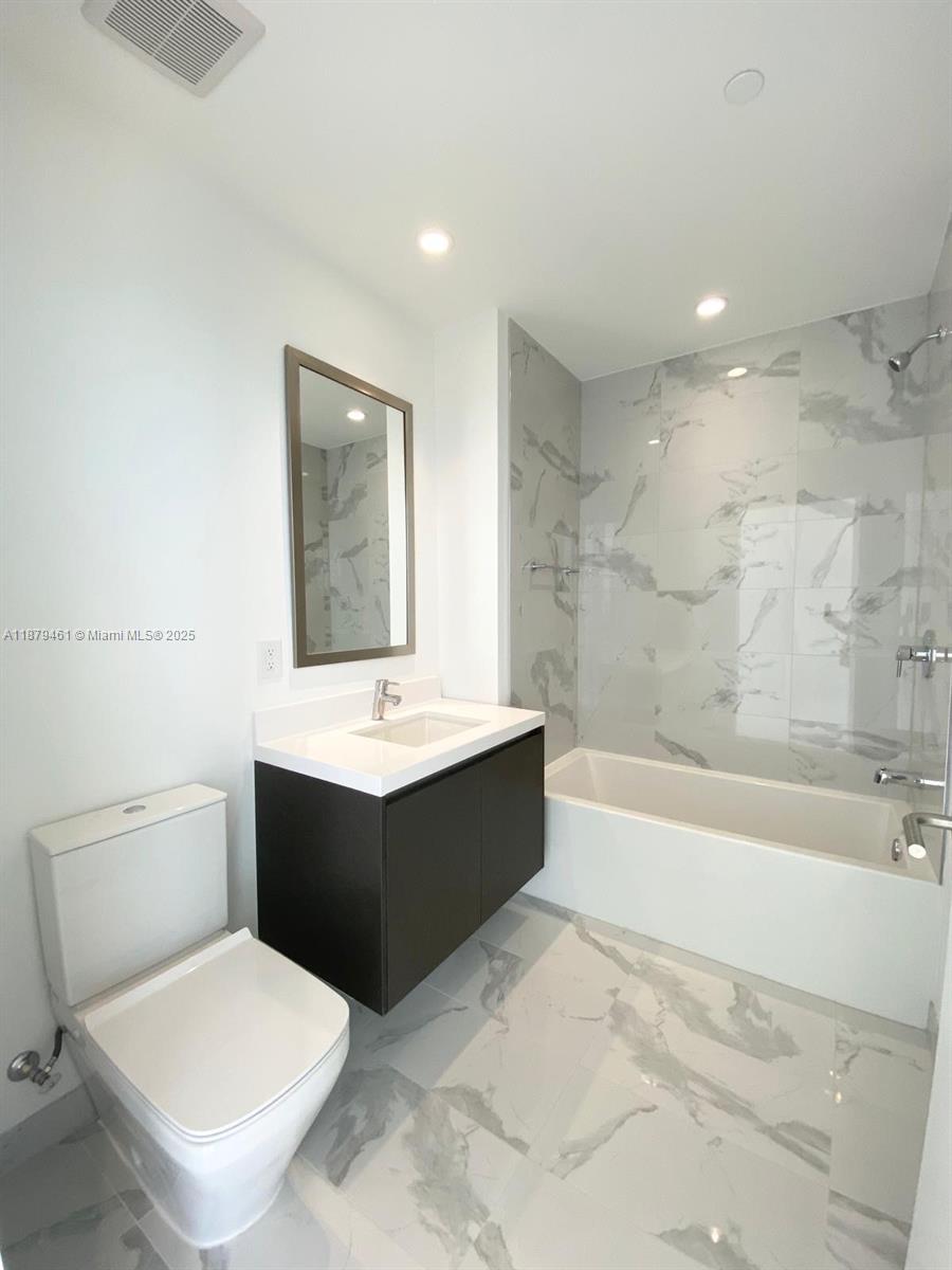 851 NE 1st Ave #3709, Miami FL 33132