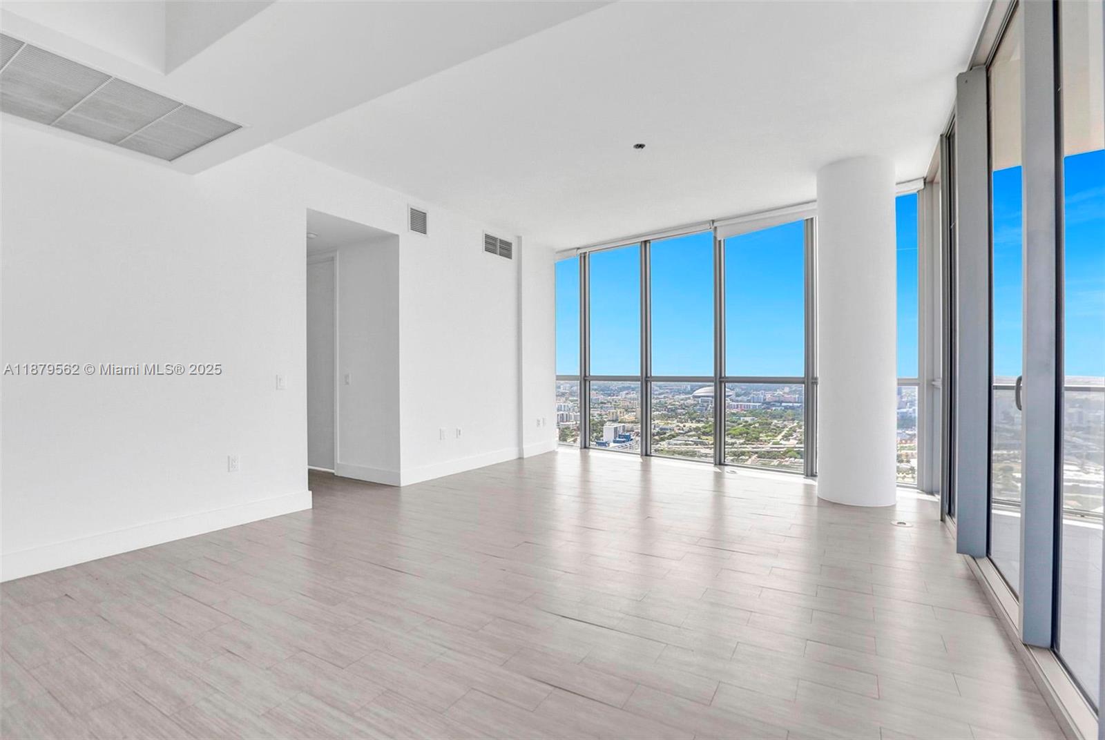 1100 Biscayne Blvd #5307, Miami FL 33132
