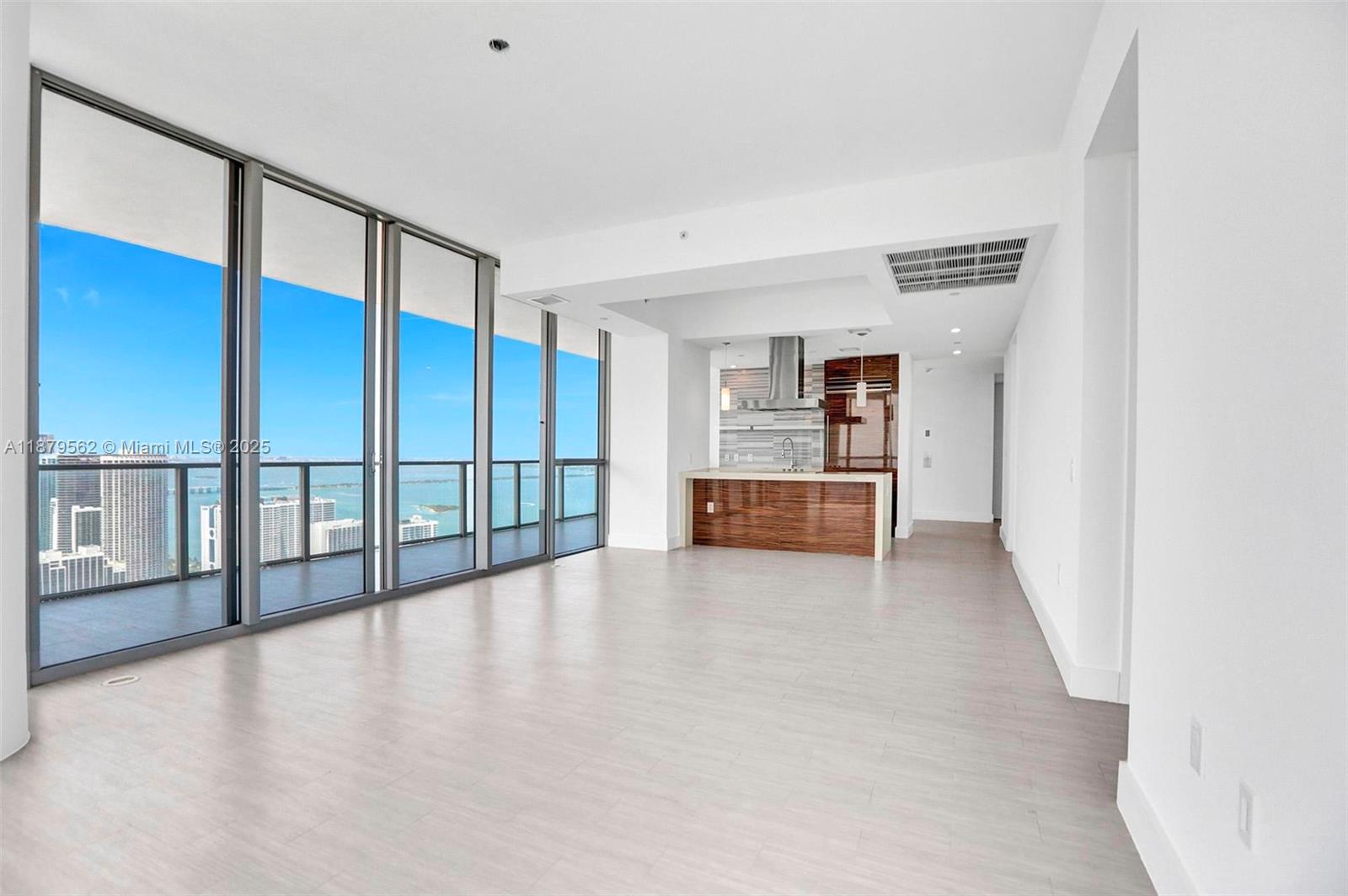 1100 Biscayne Blvd #5307, Miami FL 33132