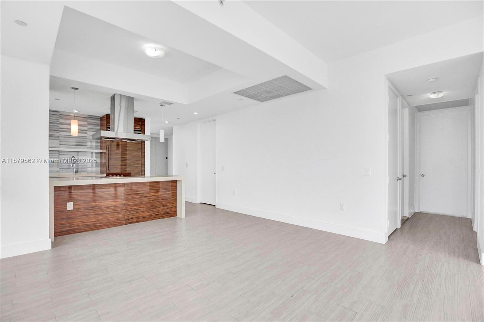 1100 Biscayne Blvd #5307, Miami FL 33132