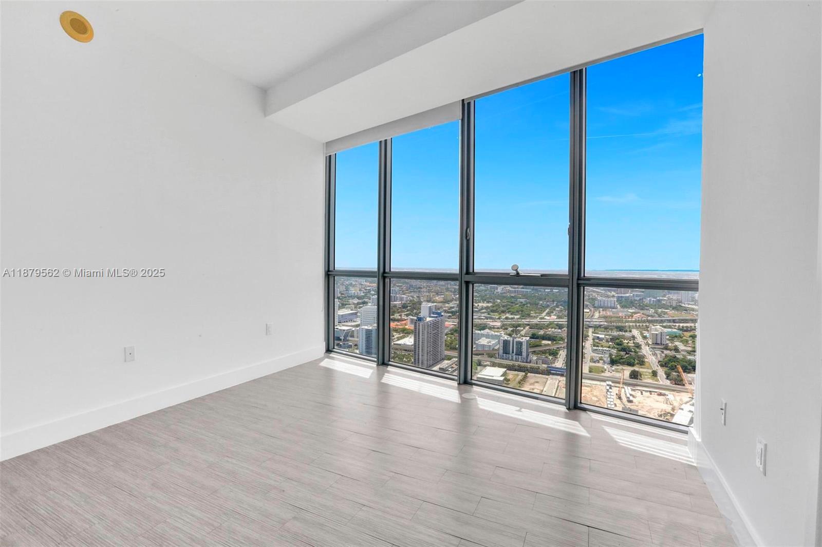 1100 Biscayne Blvd #5307, Miami FL 33132