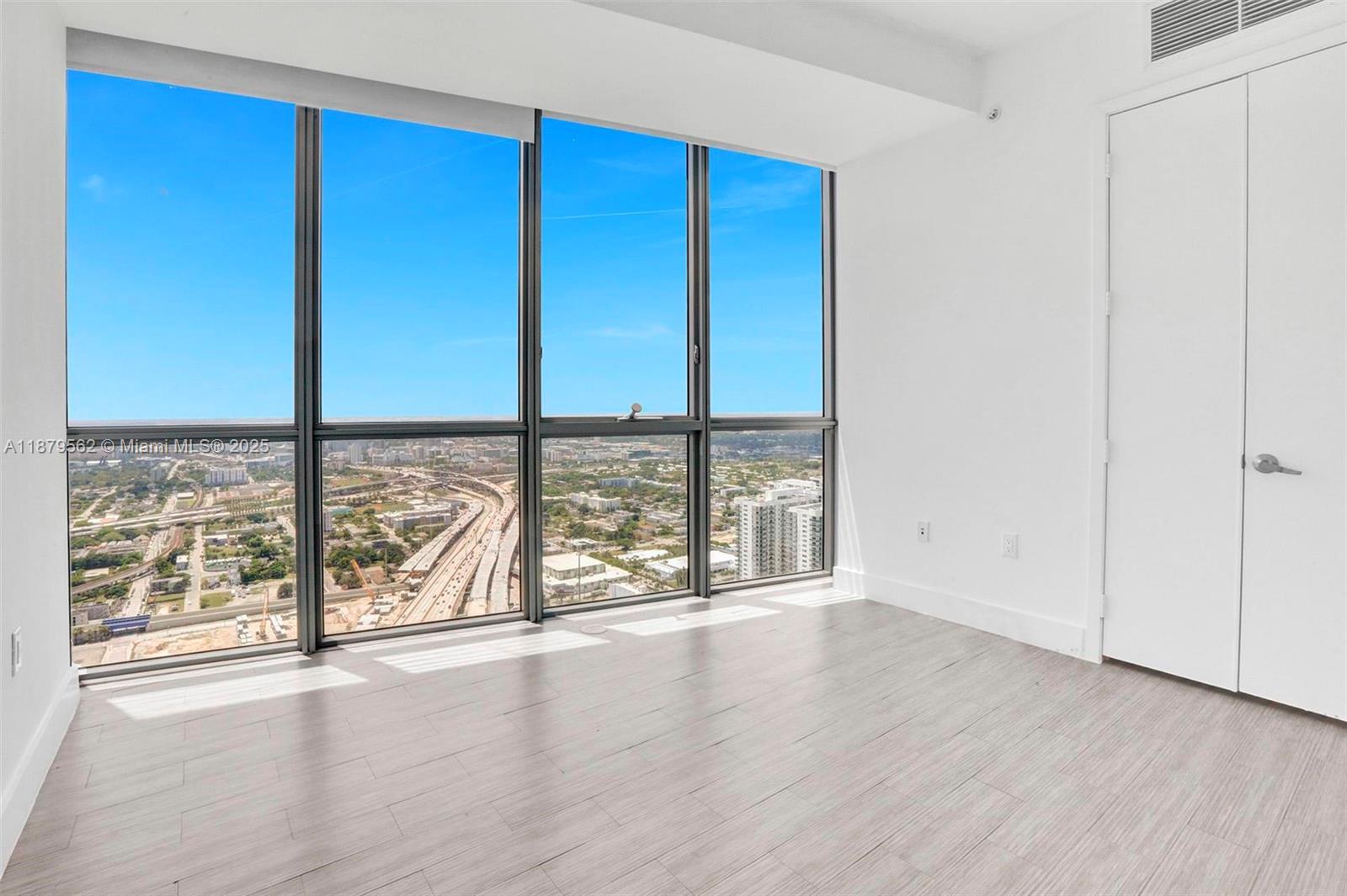 1100 Biscayne Blvd #5307, Miami FL 33132