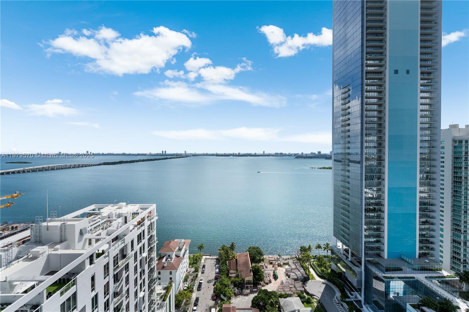 600 NE 27th St #2801, Miami FL 33137