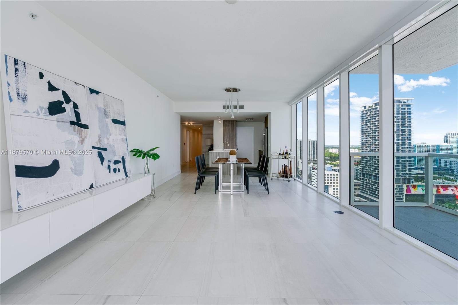 600 NE 27th St #2801, Miami FL 33137