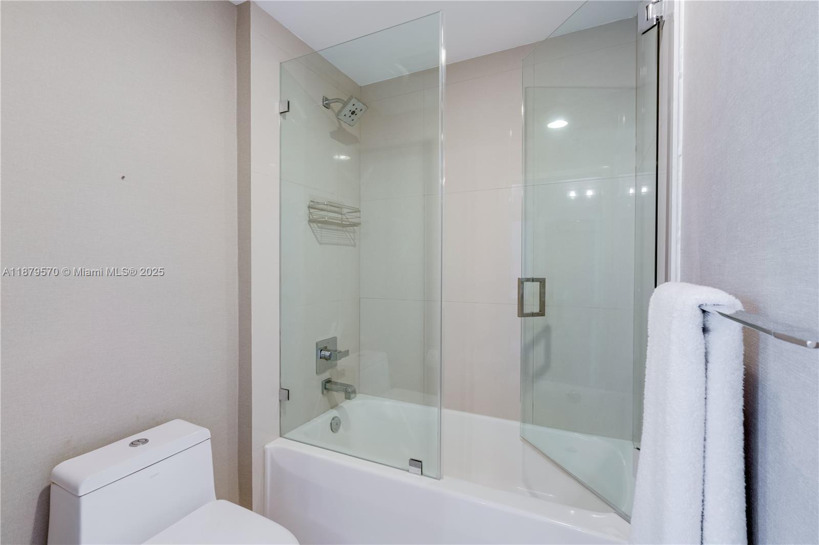 600 NE 27th St #2801, Miami FL 33137