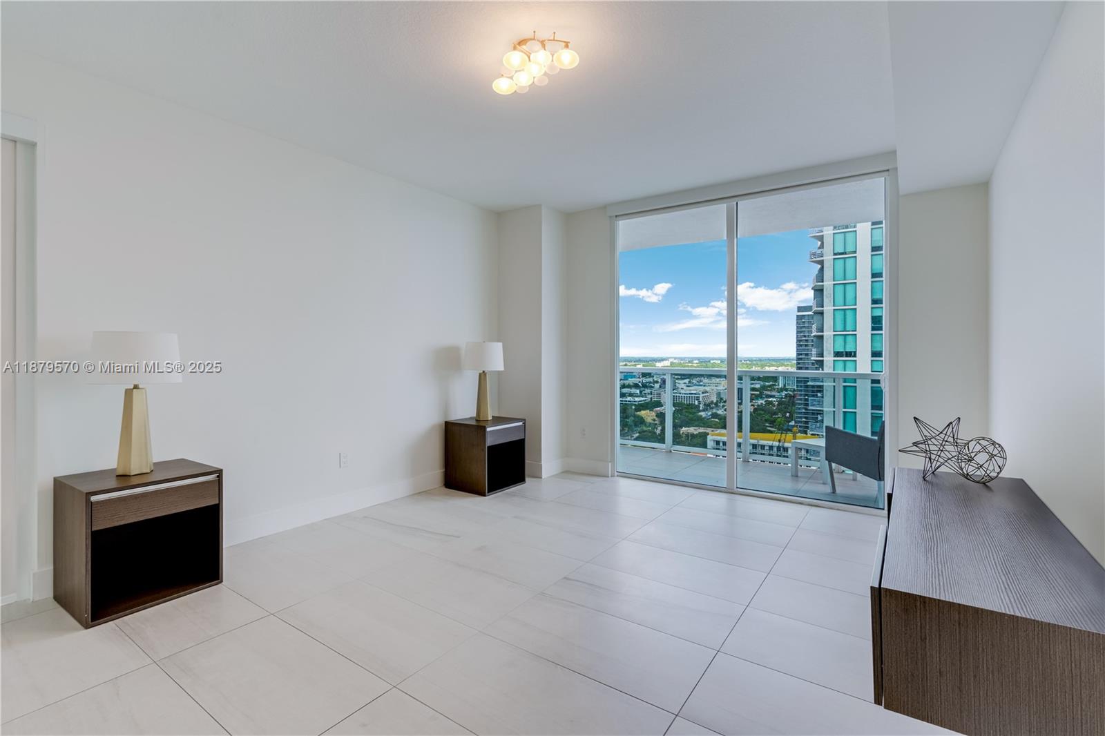 600 NE 27th St #2801, Miami FL 33137