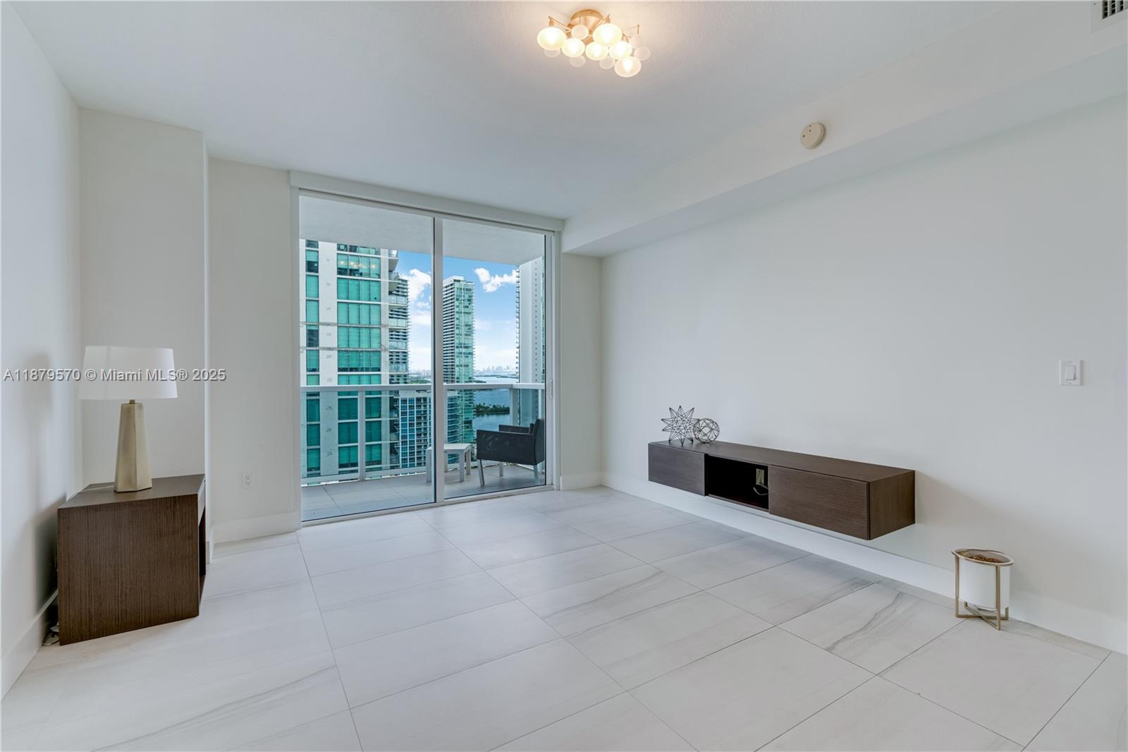 600 NE 27th St #2801, Miami FL 33137