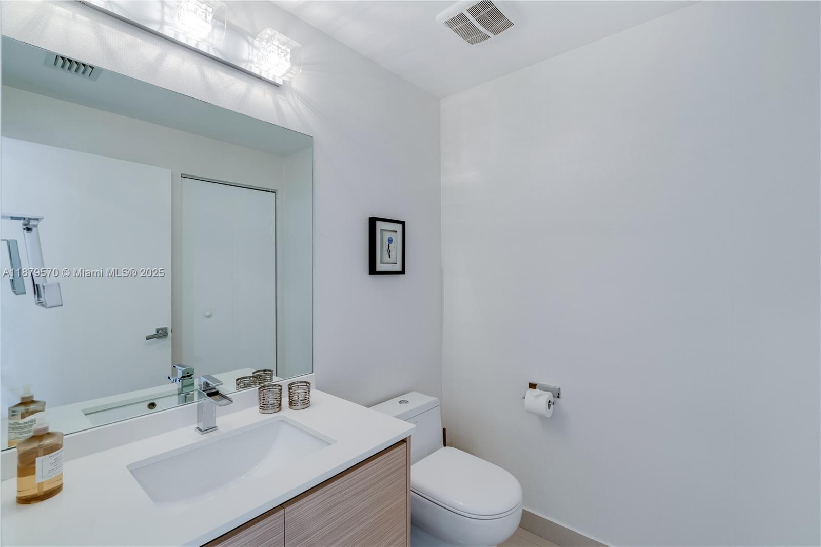 600 NE 27th St #2801, Miami FL 33137