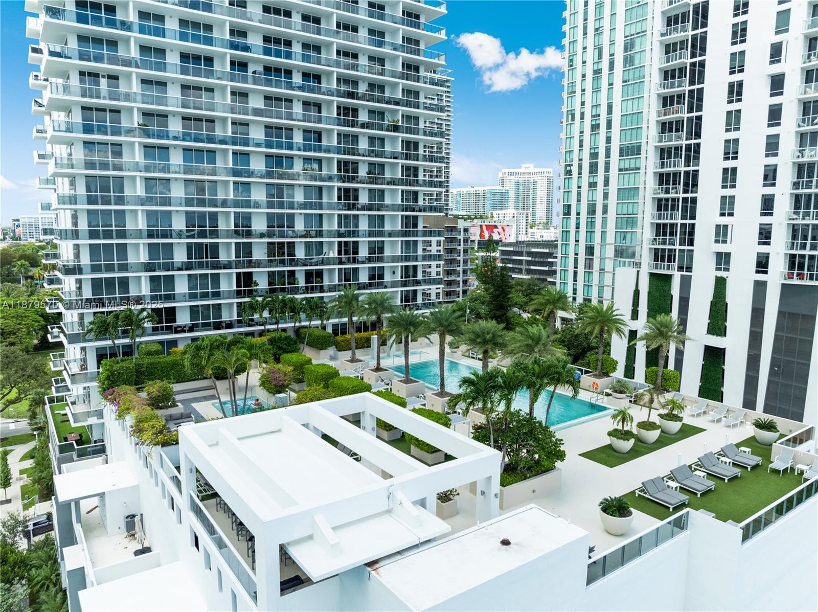 600 NE 27th St #2801, Miami FL 33137
