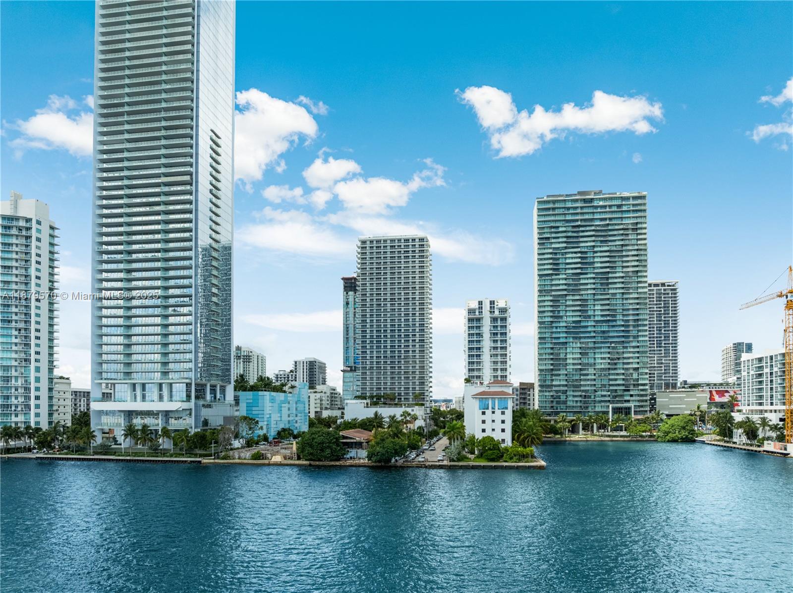 600 NE 27th St #2801, Miami FL 33137