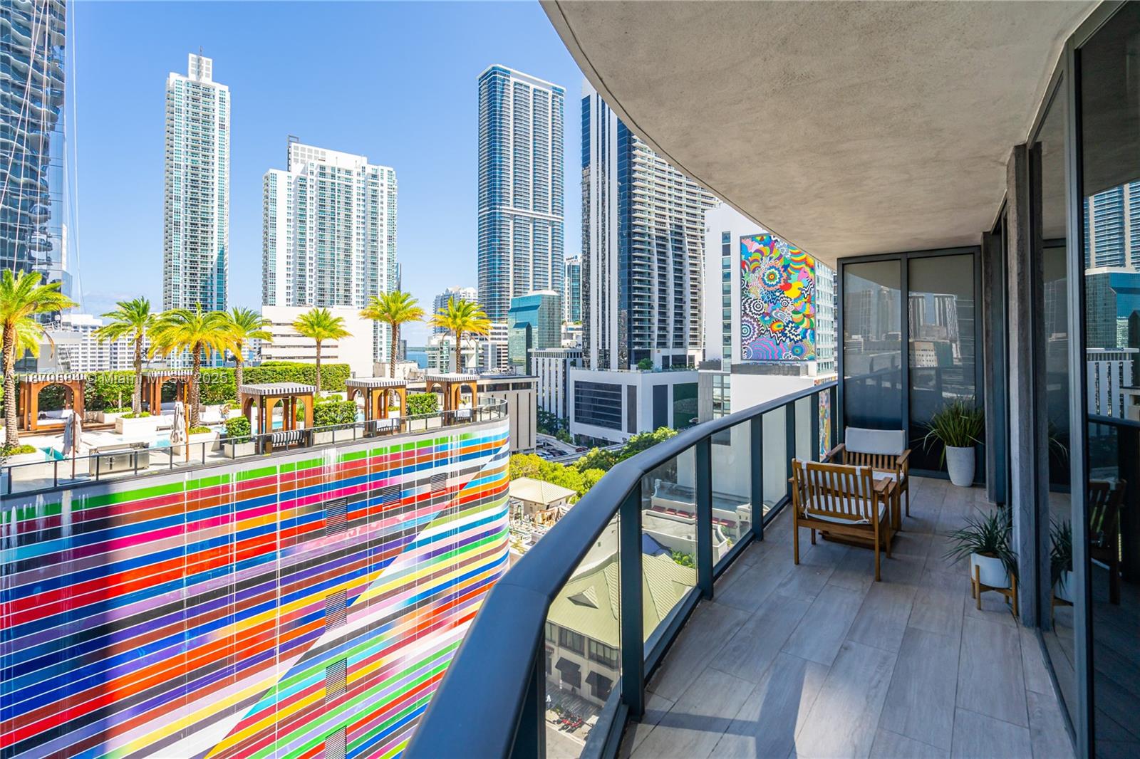 45 SW 9th St #1001, Miami FL 33130