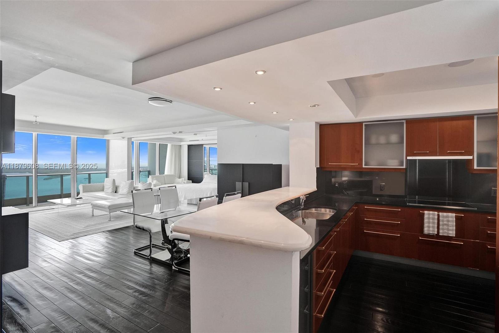 1331 Brickell Bay Dr #3903, Miami FL 33131