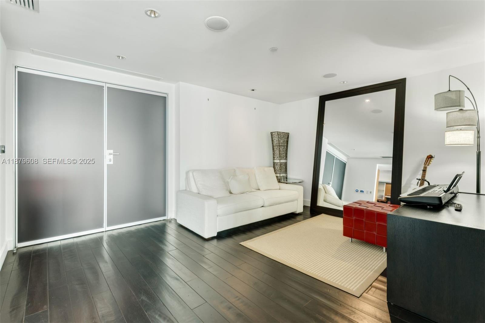 1331 Brickell Bay Dr #3903, Miami FL 33131
