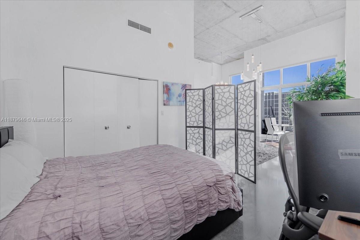 133 NE 2nd Ave #3601, Miami FL 33132
