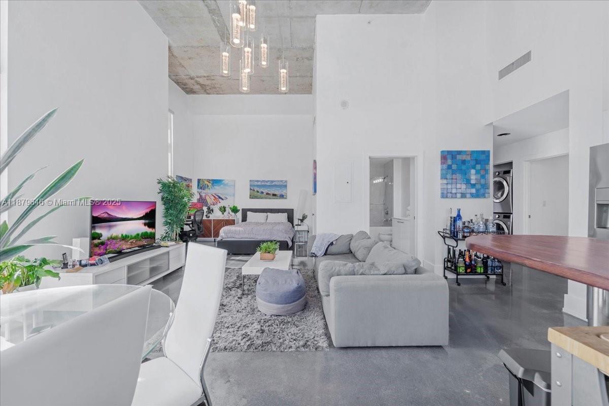 133 NE 2nd Ave #3601, Miami FL 33132