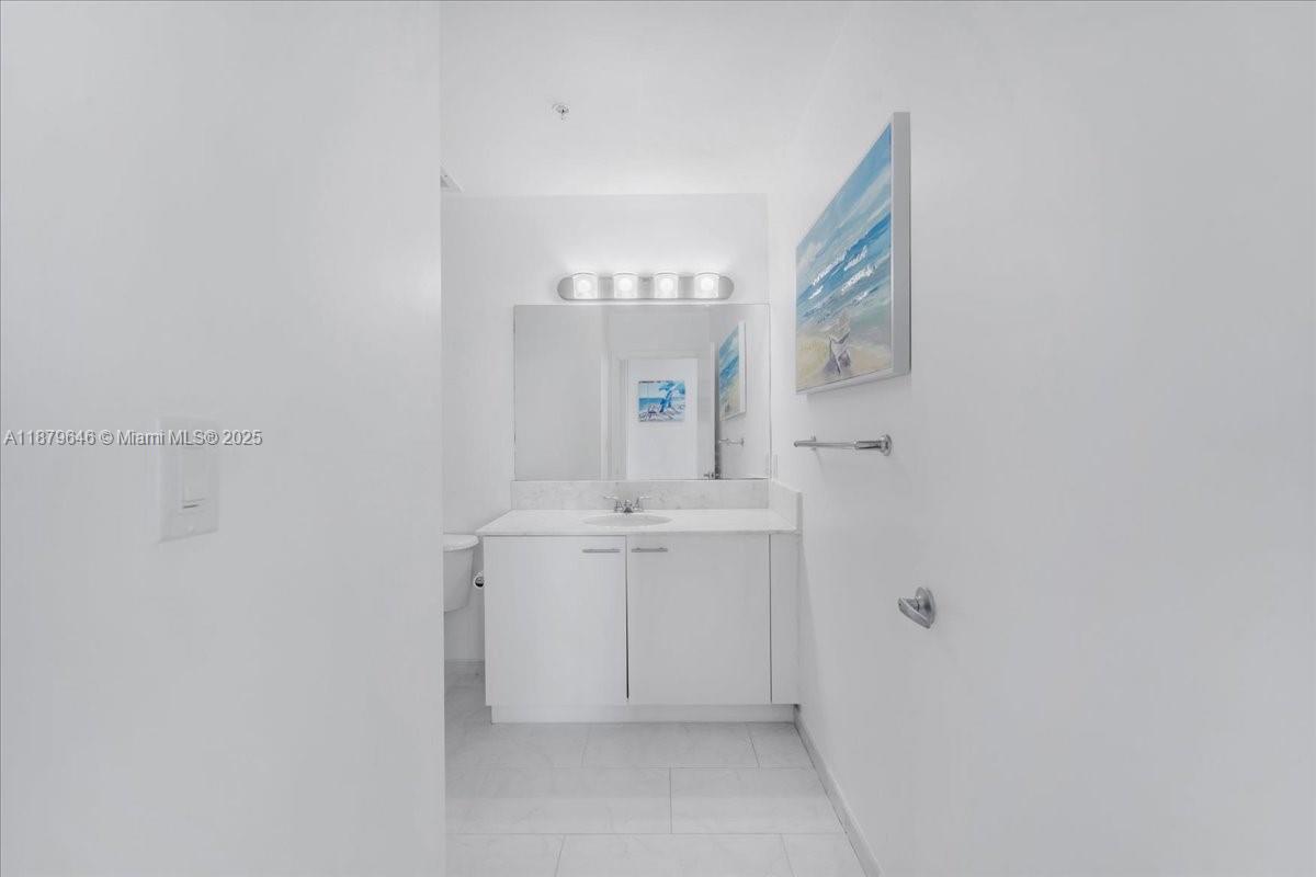 133 NE 2nd Ave #3601, Miami FL 33132