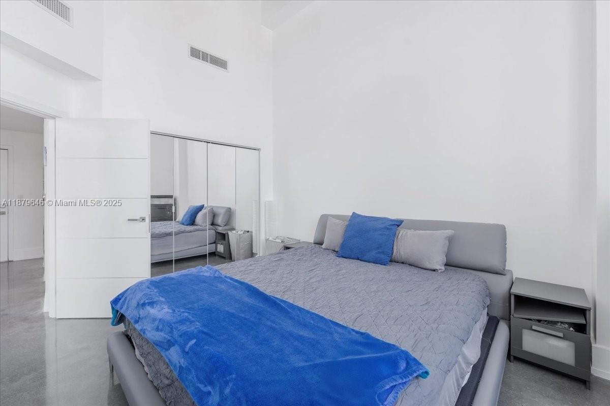 133 NE 2nd Ave #3601, Miami FL 33132