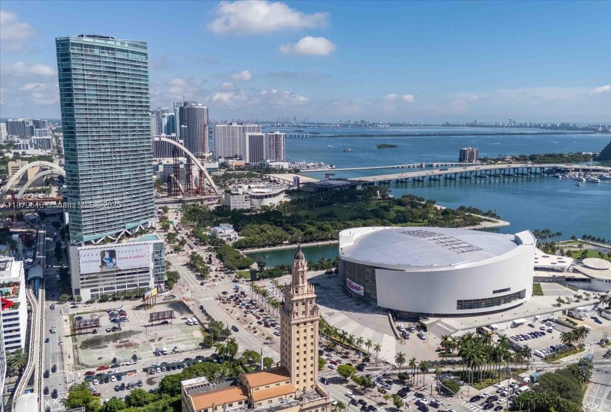 133 NE 2nd Ave #3601, Miami FL 33132