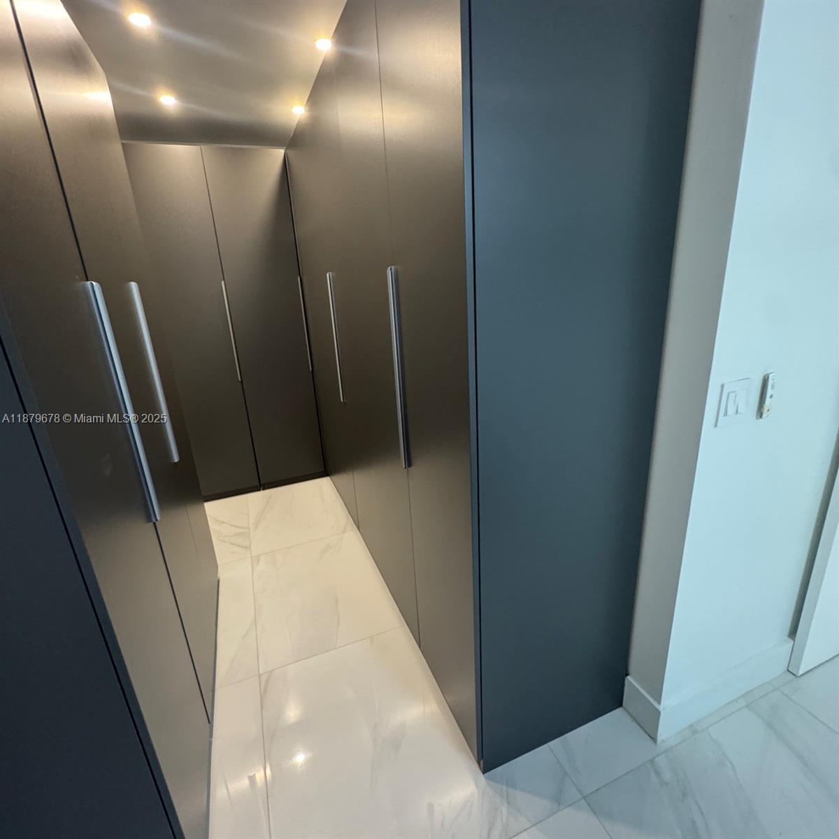 19355 Turnberry Way #5G, Aventura FL 33180