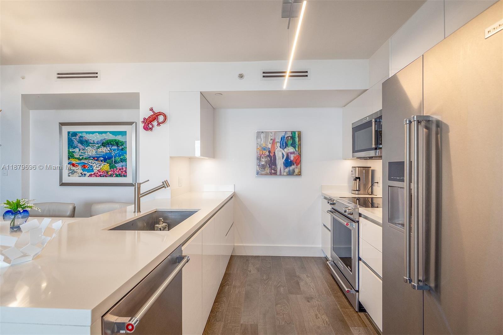 90 Alton Rd #1703, Miami Beach FL 33139