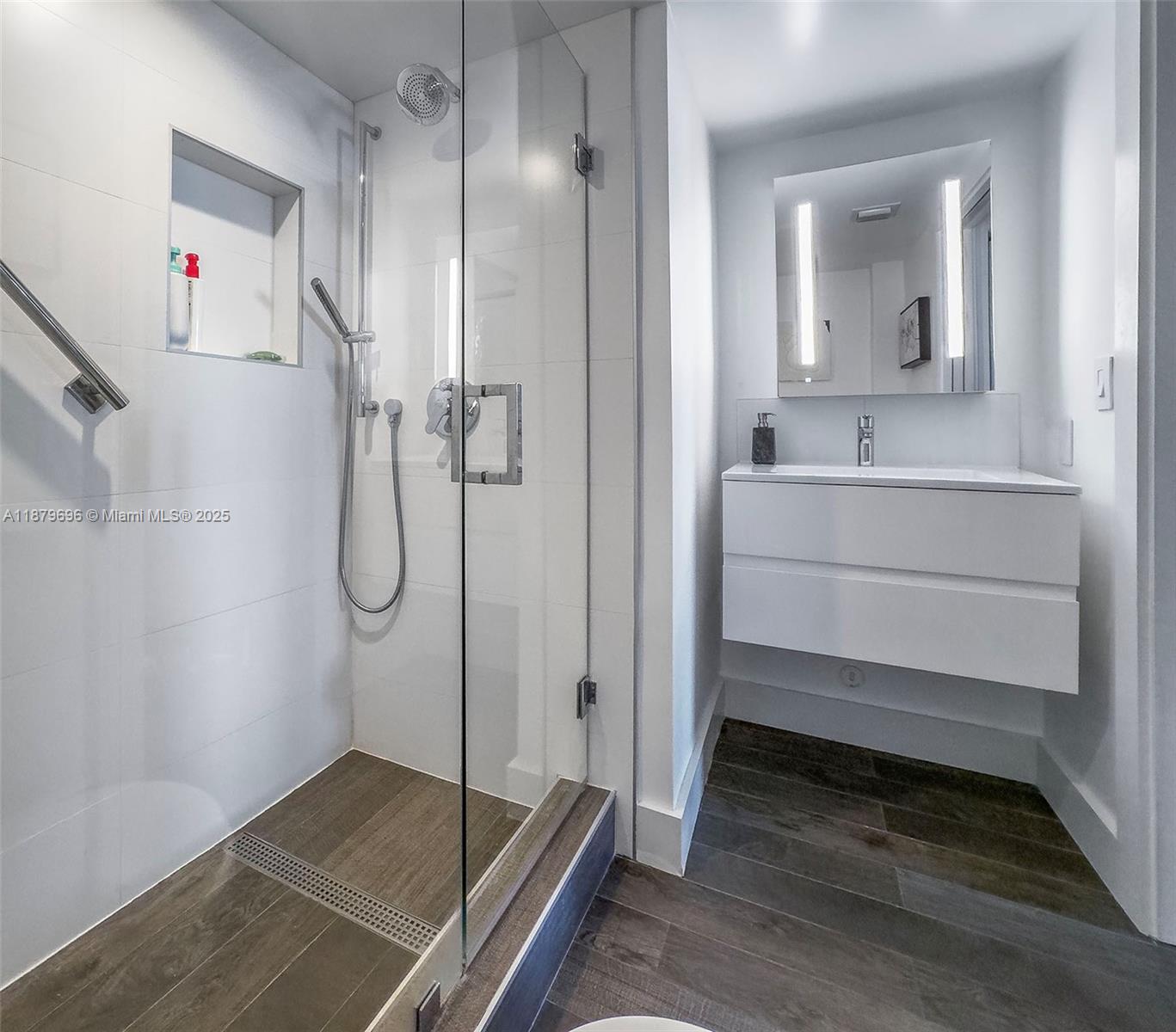 90 Alton Rd #1703, Miami Beach FL 33139