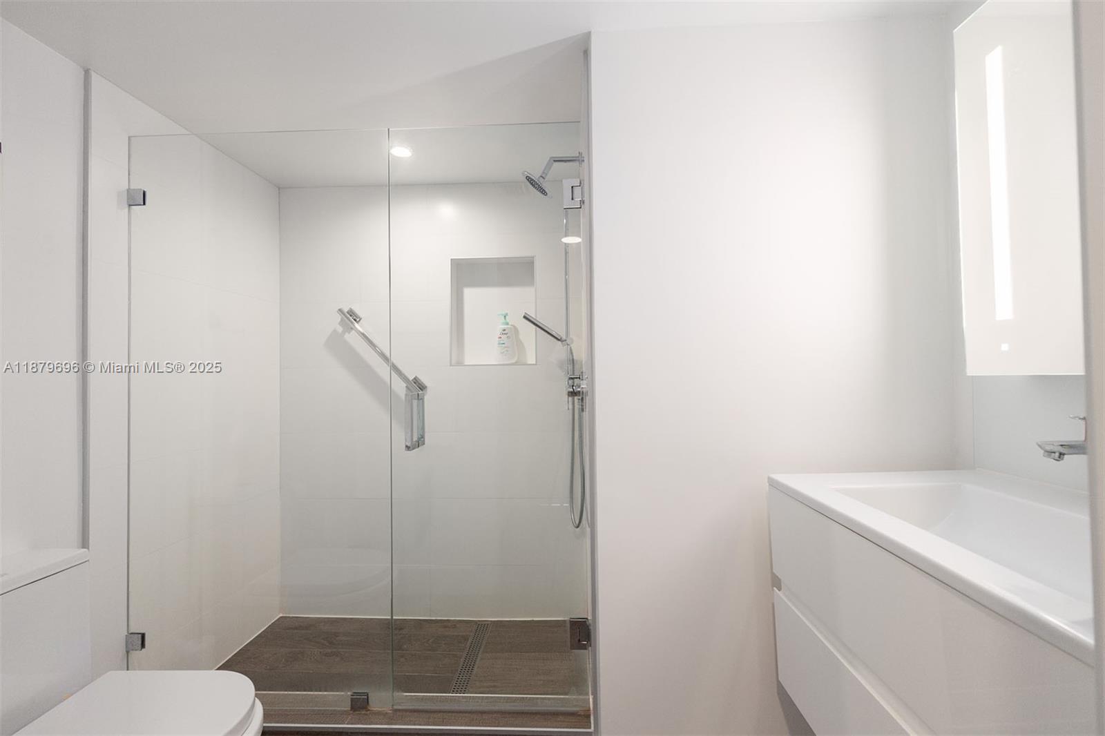 90 Alton Rd #1703, Miami Beach FL 33139