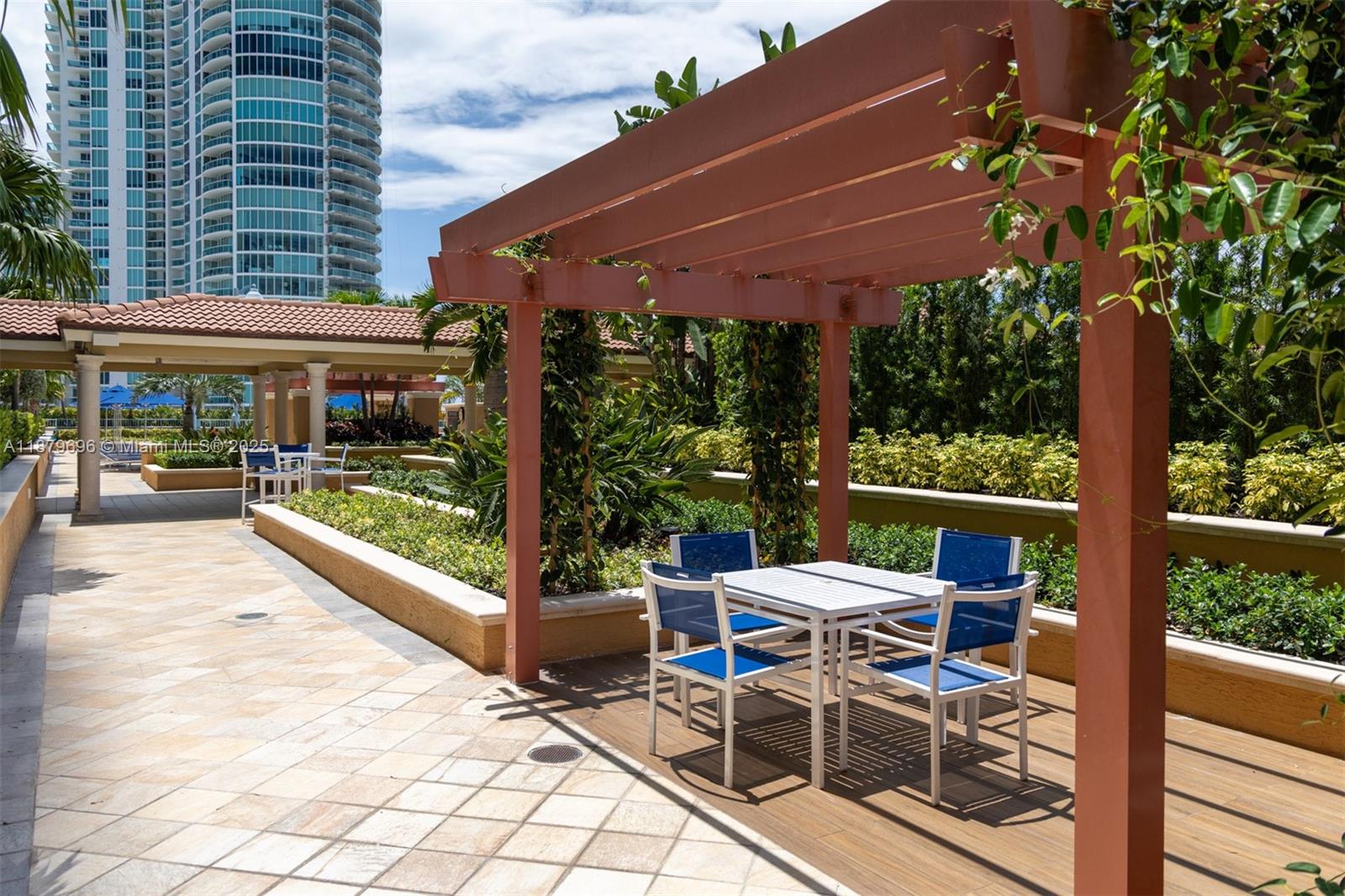 90 Alton Rd #1703, Miami Beach FL 33139