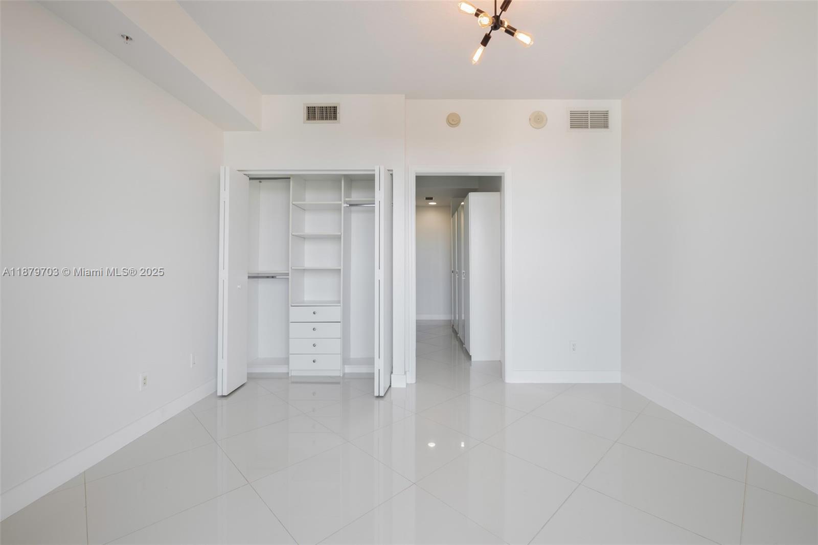 60 SW 13th St #2413, Miami FL 33130