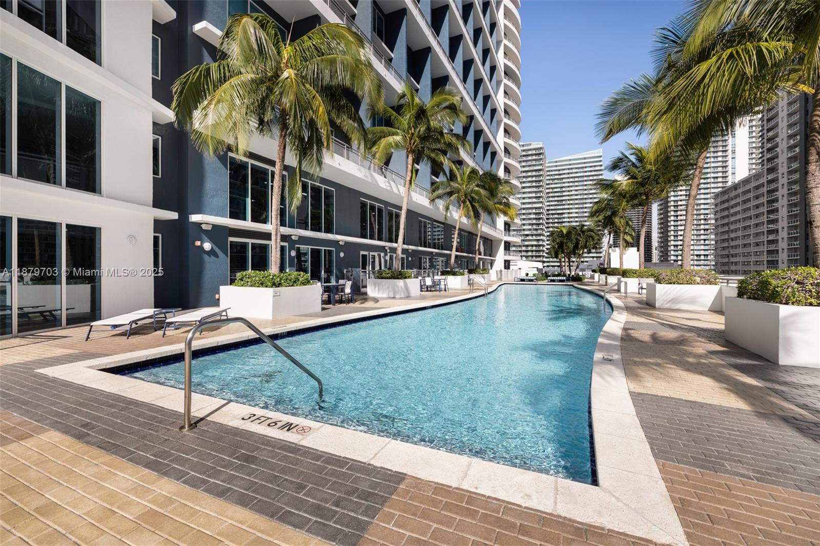 60 SW 13th St #2413, Miami FL 33130