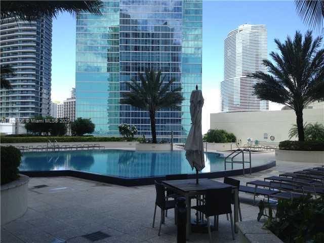 300 S Biscayne Blvd #T-1712, Miami FL 33131