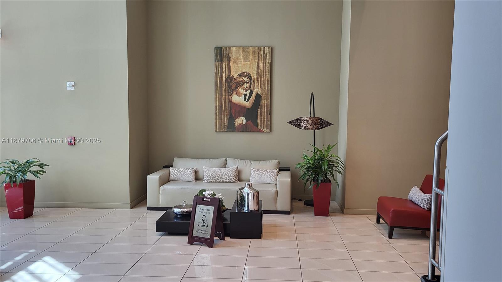 300 S Biscayne Blvd #T-1712, Miami FL 33131