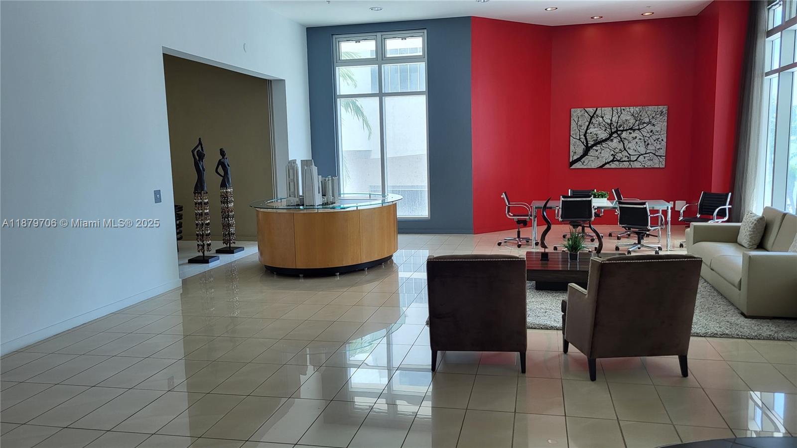 300 S Biscayne Blvd #T-1712, Miami FL 33131