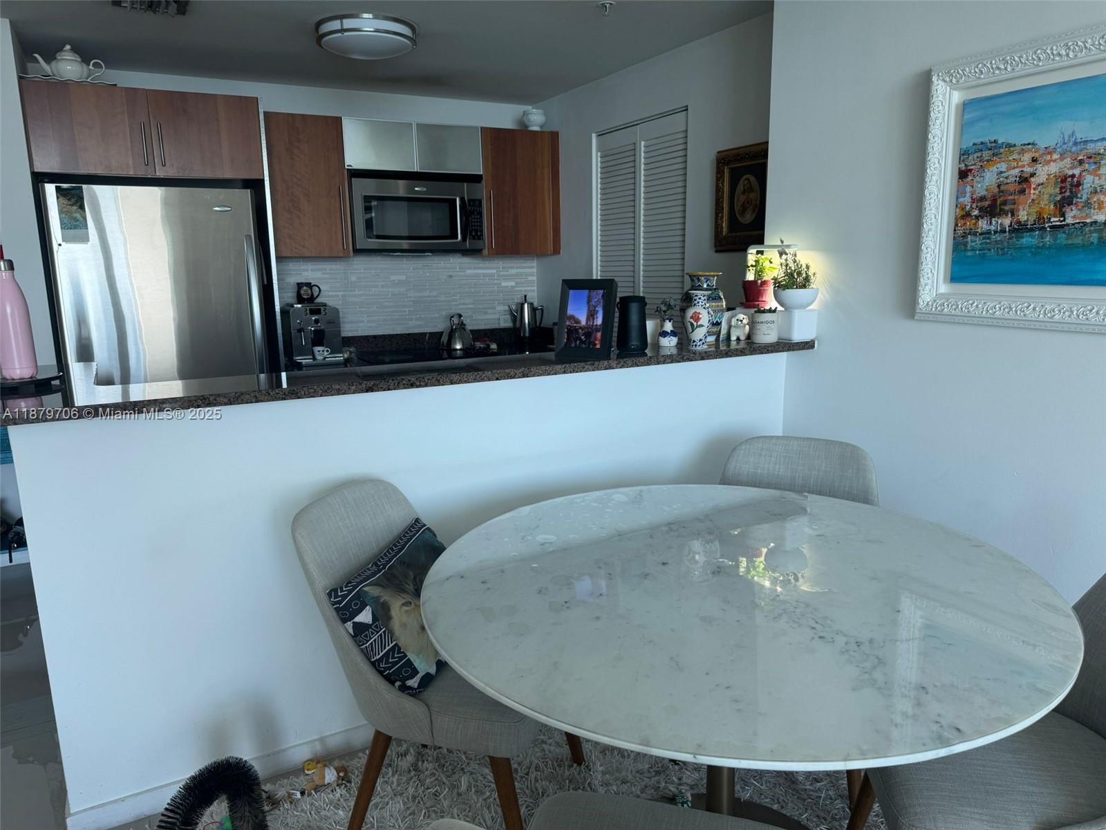 300 S Biscayne Blvd #T-1712, Miami FL 33131