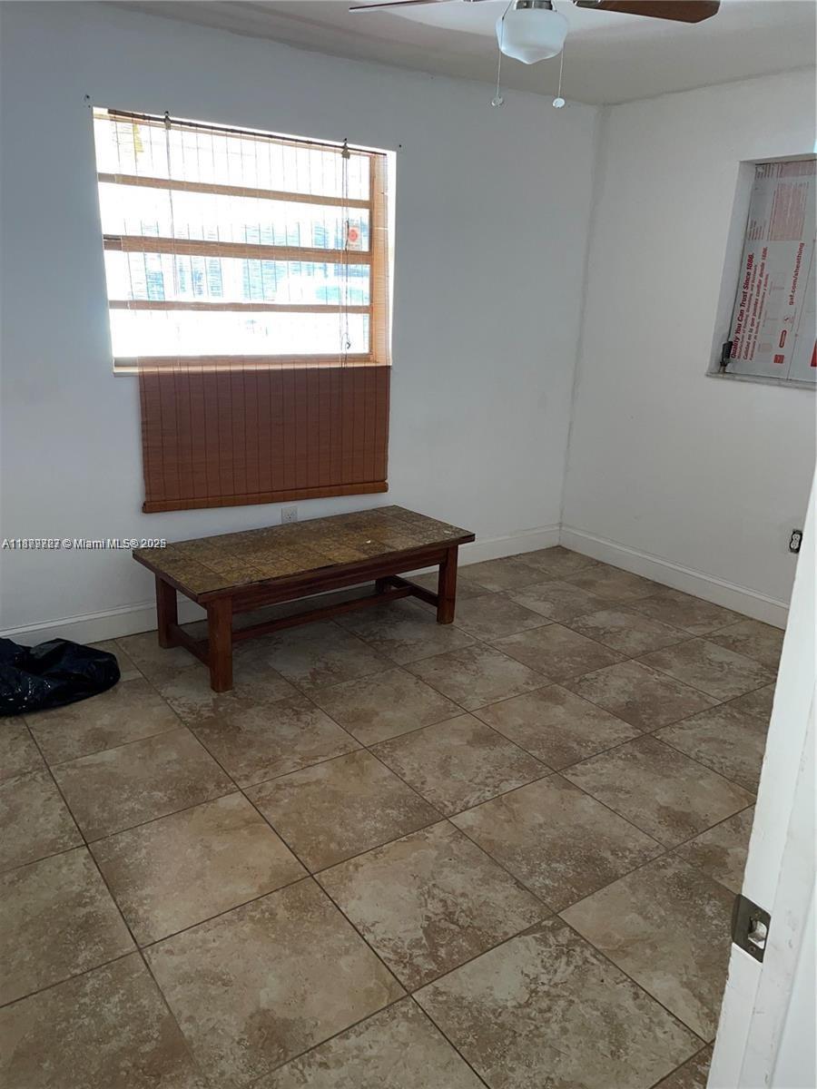 2755 NE 207th St, Aventura FL 33180