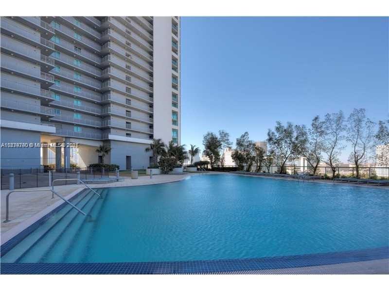 888 Biscayne Blvd #3703, Miami FL 33132