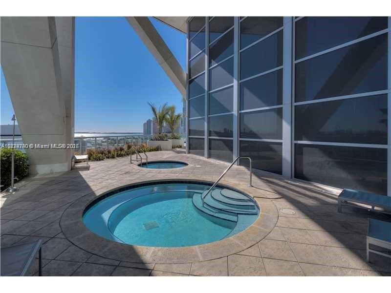 888 Biscayne Blvd #3703, Miami FL 33132