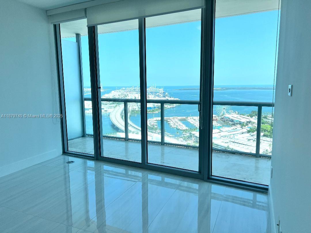 888 Biscayne Blvd #3703, Miami FL 33132