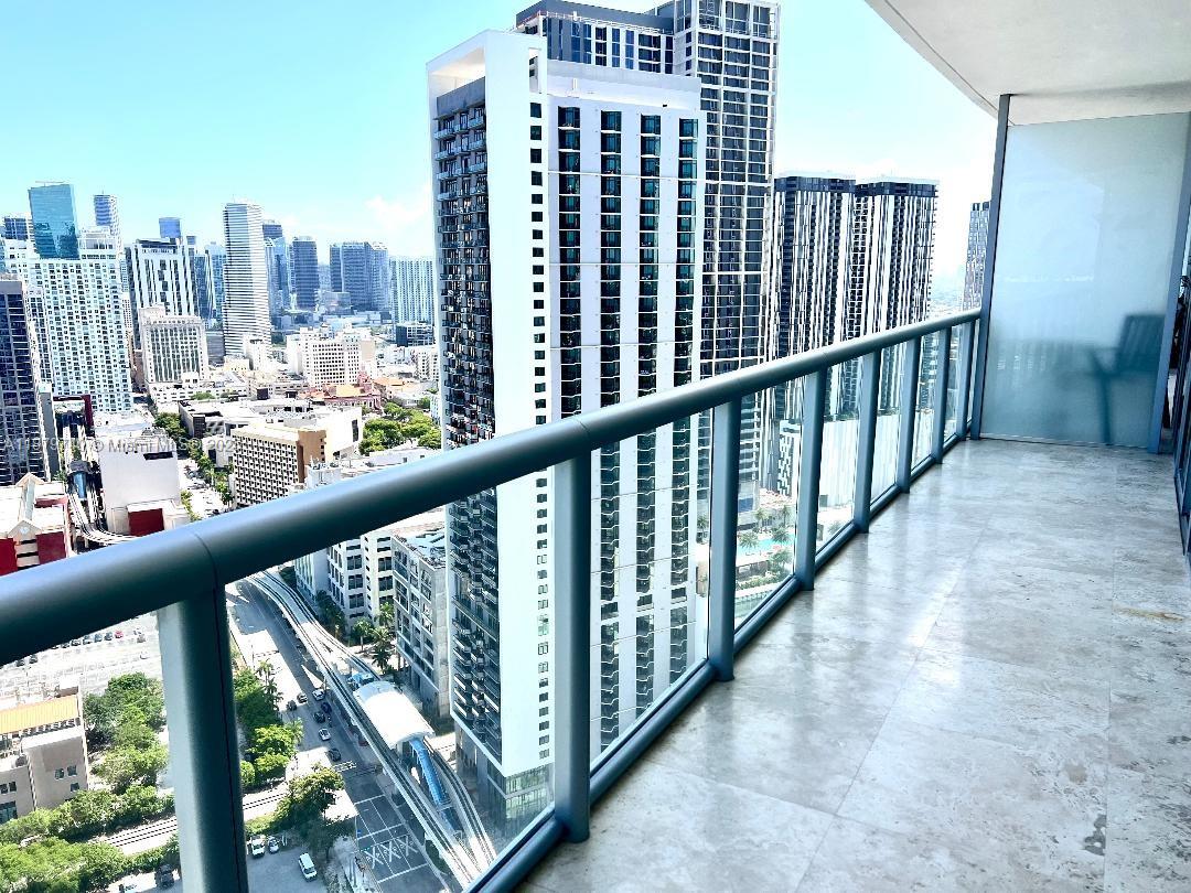 888 Biscayne Blvd #3703, Miami FL 33132