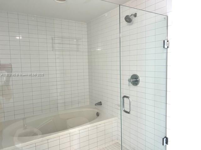 888 Biscayne Blvd #3703, Miami FL 33132