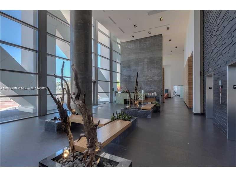 888 Biscayne Blvd #3703, Miami FL 33132