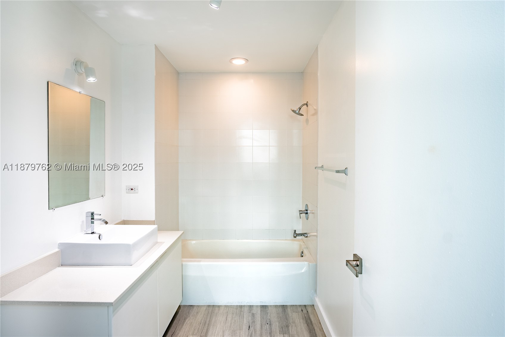 3301 NE 1st Ave #M0501, Miami FL 33137