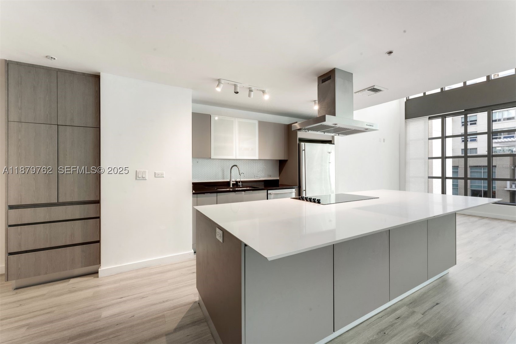 3301 NE 1st Ave #M0501, Miami FL 33137