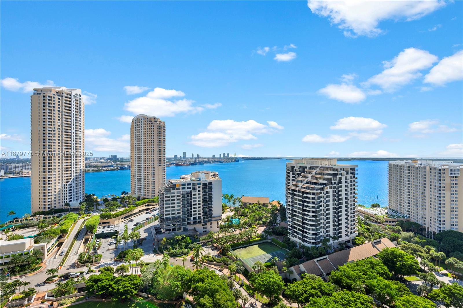 701 Brickell Key Blvd #LPH-10, Miami FL 33131