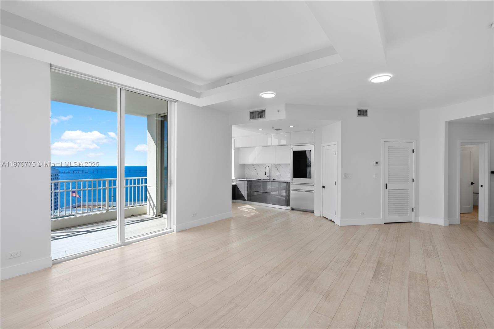 701 Brickell Key Blvd #LPH-10, Miami FL 33131