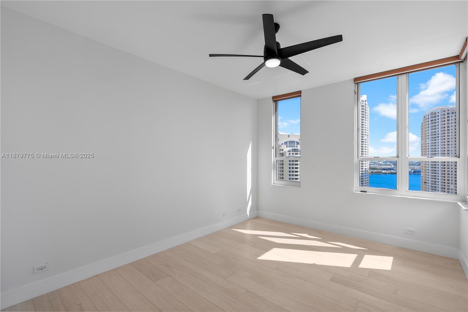 701 Brickell Key Blvd #LPH-10, Miami FL 33131
