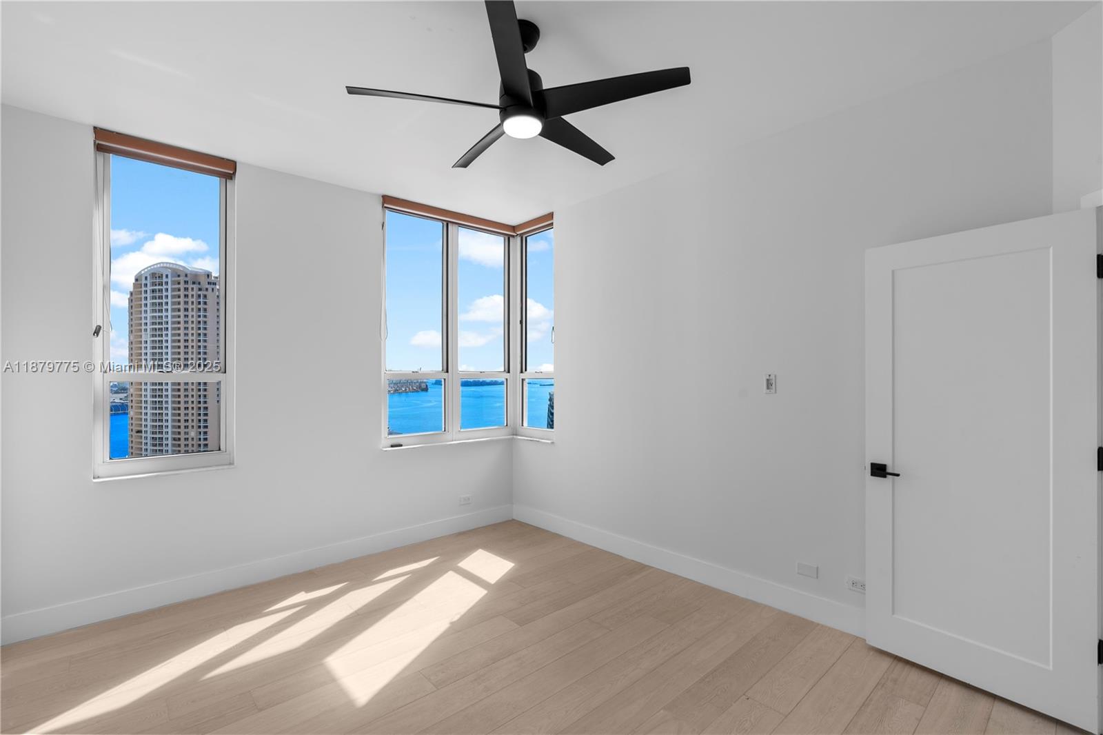 701 Brickell Key Blvd #LPH-10, Miami FL 33131