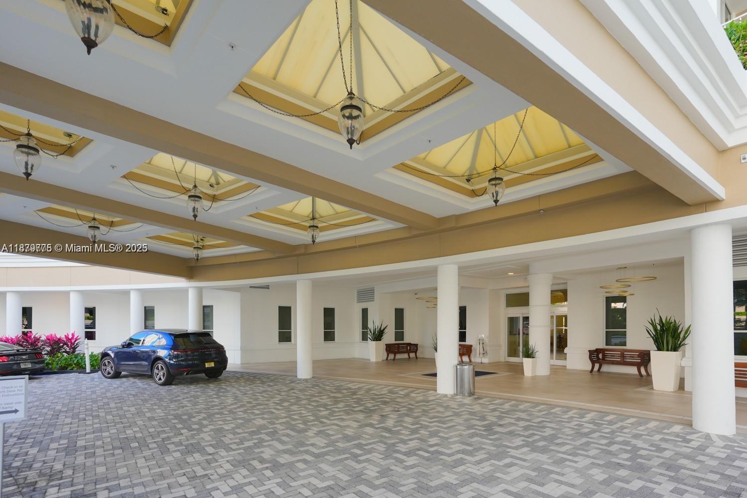 701 Brickell Key Blvd #LPH-10, Miami FL 33131