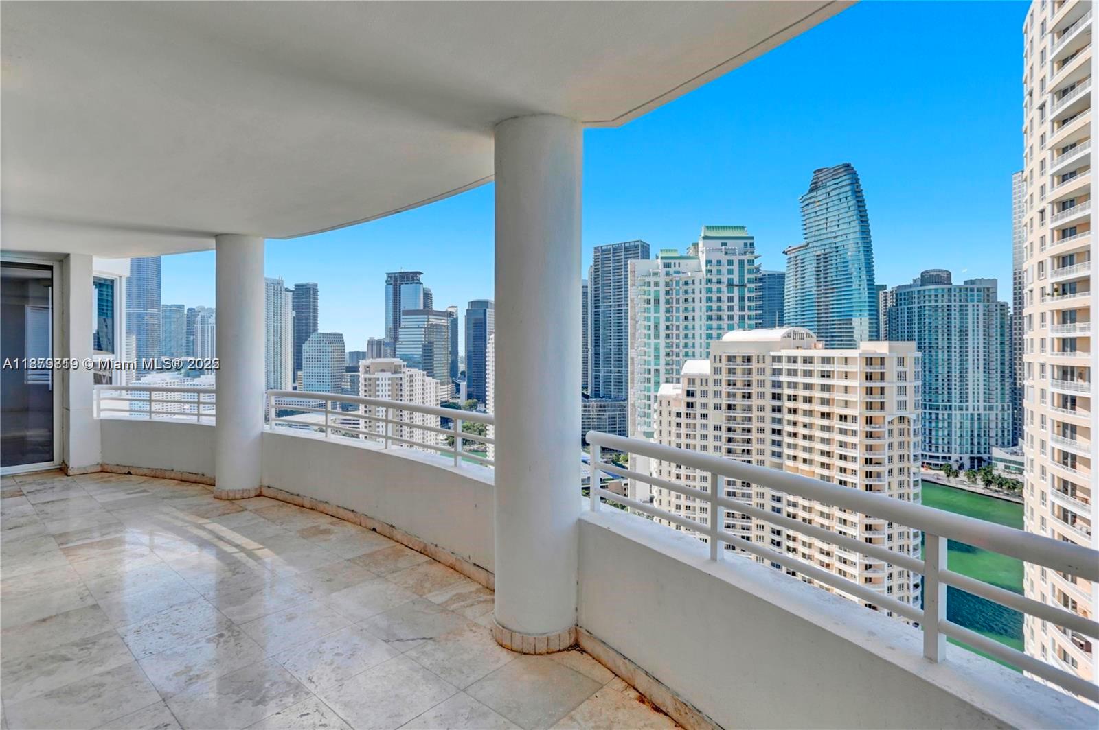 808 Brickell Key Dr #3105, Miami FL 33131