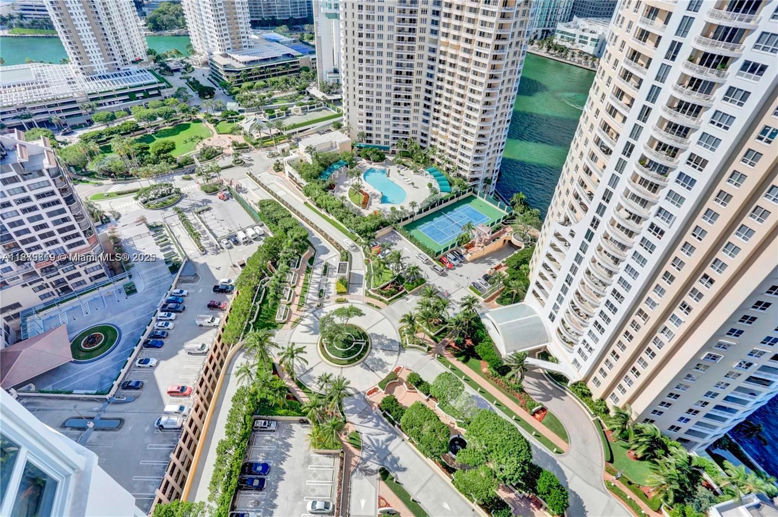 808 Brickell Key Dr #3105, Miami FL 33131