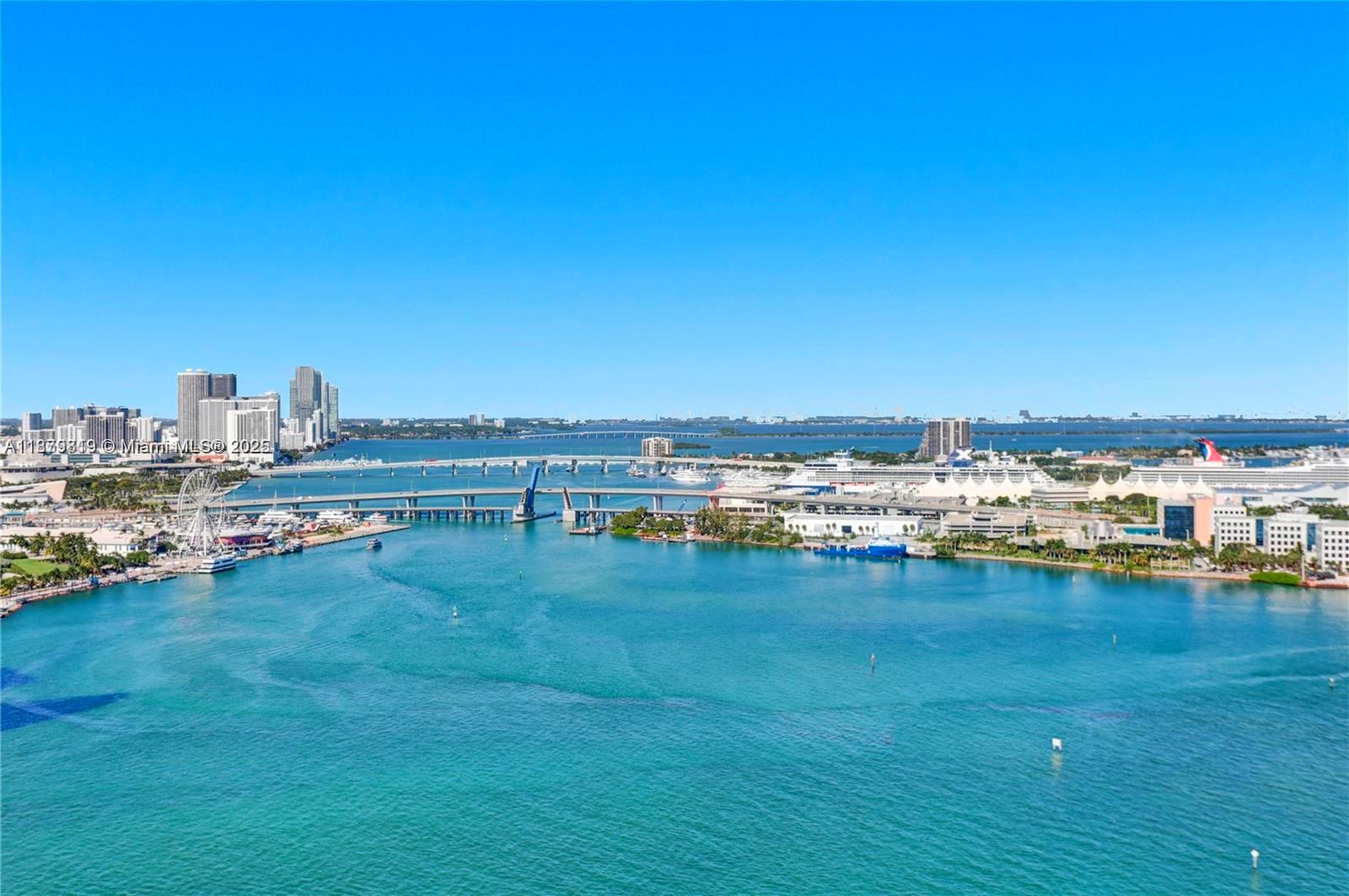 808 Brickell Key Dr #3105, Miami FL 33131